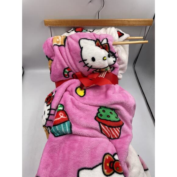 Hello Kitty Sanrio 2-Pk Throw Blankets Pink & White Christmas 60”x70” NEW
